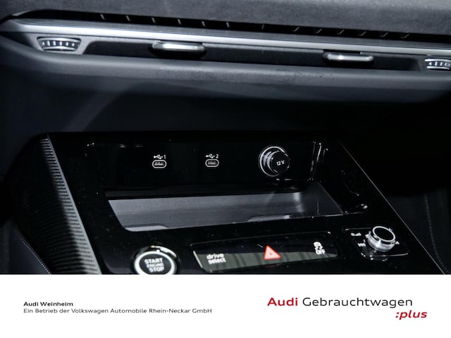 Audi A6 Avant Quattro S-Tronic