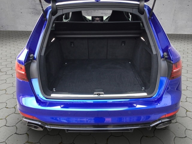 Audi RS4 Avant Quattro