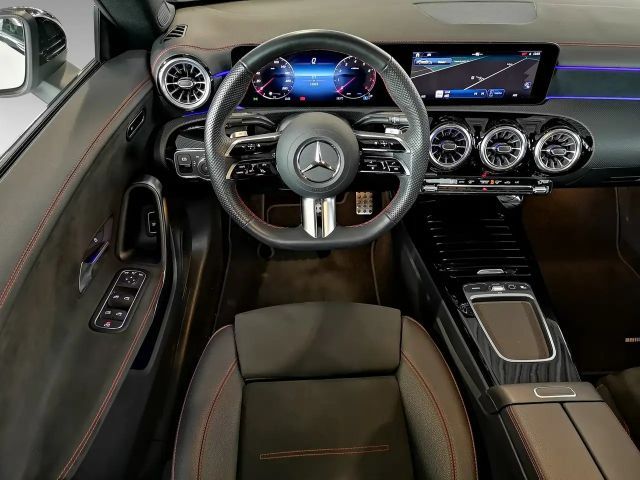 Mercedes-Benz CLA 180 AMG Line Coupé