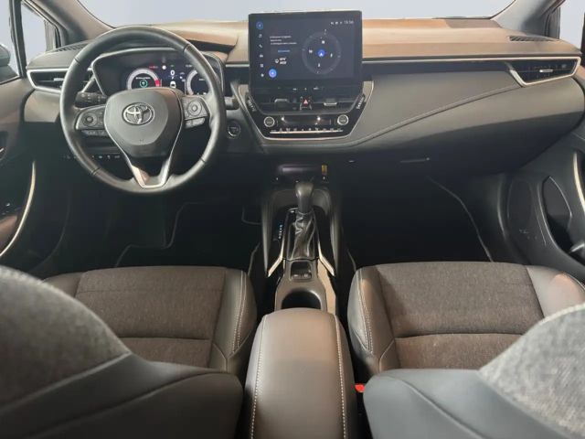 Toyota Corolla Hybride Team D