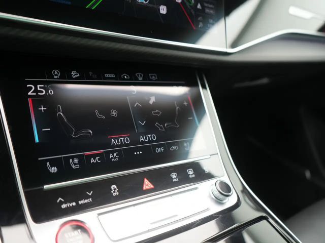 Audi RS Q8 305KMH LUFT STANDHZ CARBON AHK PANO RAU