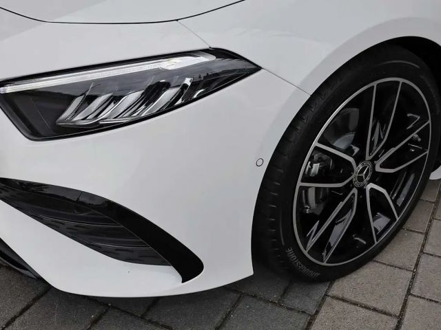 Mercedes-Benz A 200 AMG Line