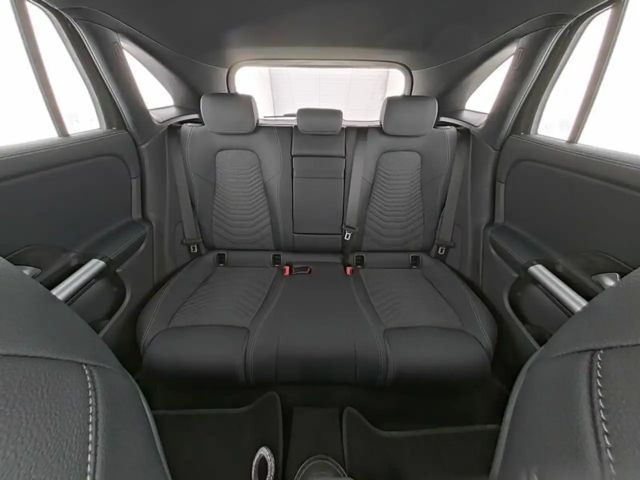 Mercedes-Benz EQA 300 Advanced