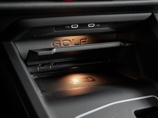 Volkswagen Golf 2.0 TSI Golf VIII