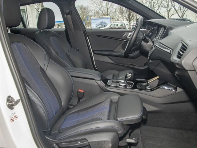 BMW 118 118i M-Sport Sedan