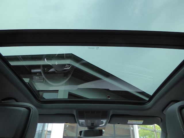 Volkswagen Touareg Touareg 3.0  R-L  DT210TDI A8A