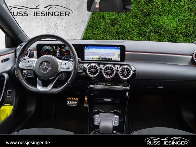 Mercedes-Benz A 250 4MATIC AMG Line