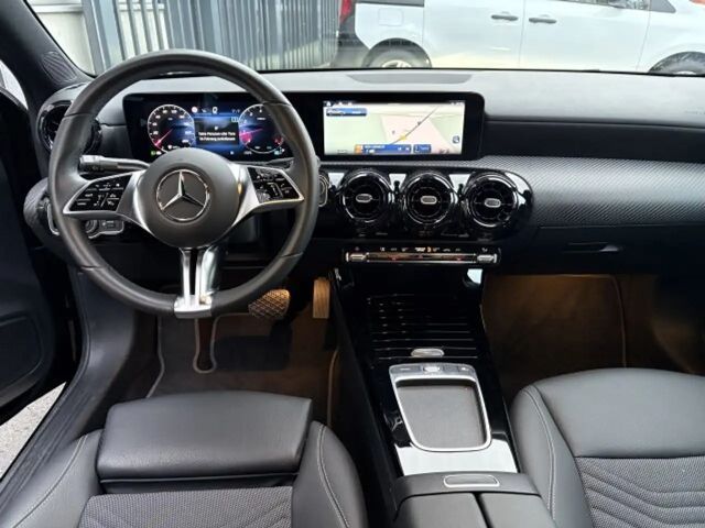 Mercedes-Benz A 180 A 180Limousine Advance LED Kamera DAB Navigation
