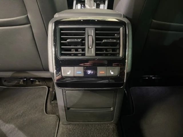 Skoda Superb 2.0 TDI Combi Sportline