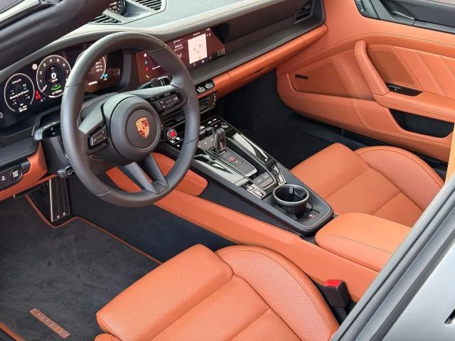 Porsche 911 4 Cabrio GTS Targa