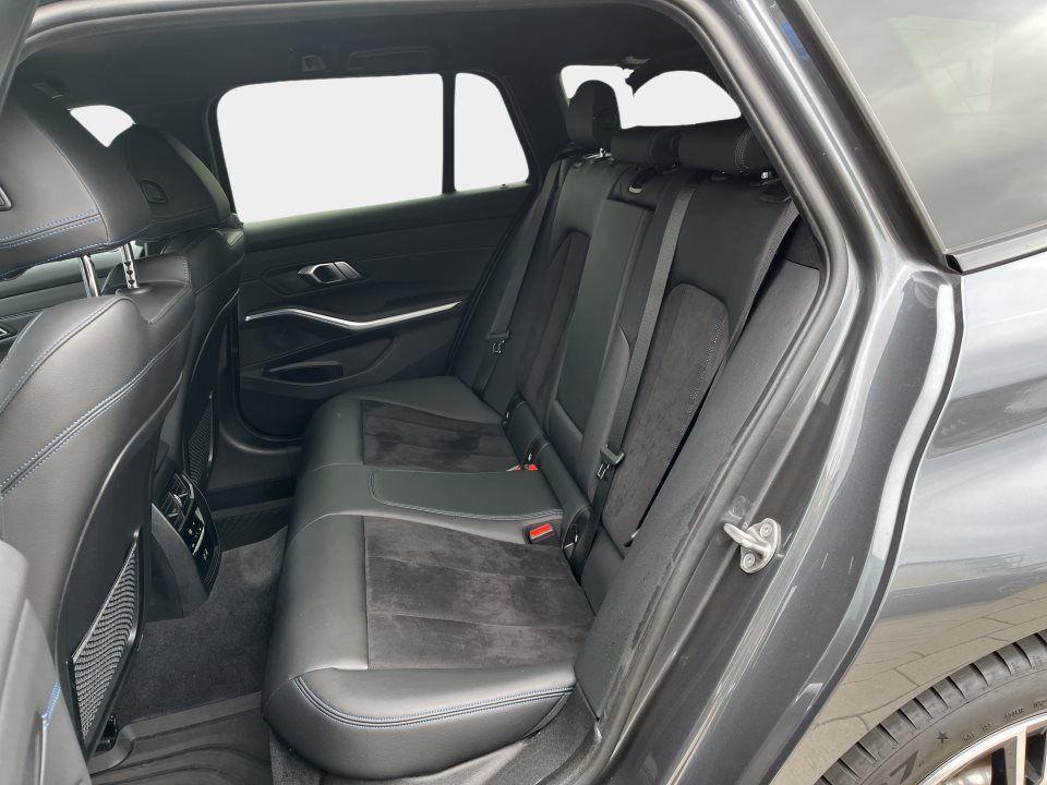 BMW 330 330e Touring xDrive