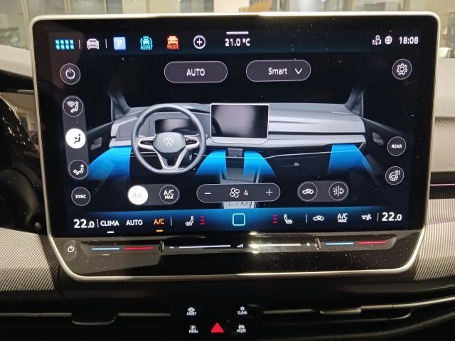 Volkswagen Golf 1.5 eTSI R-Line Variant