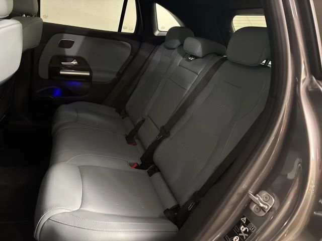 Mercedes-Benz GLA 250 4MATIC AMG Line