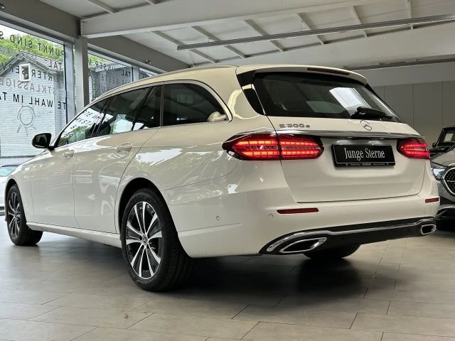 Mercedes-Benz E 300 E 300 e Estate