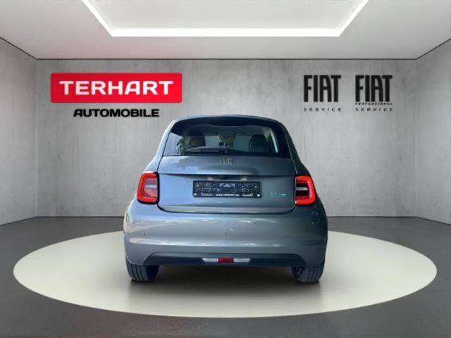 Fiat 500e 42kWh/Tempomat/Rückfahrkamera/Keyless-Entry