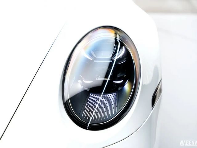 Porsche 992 Cabrio Carrera GTS