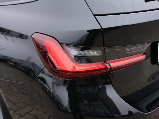 BMW 330 330d M-Sport Touring xDrive