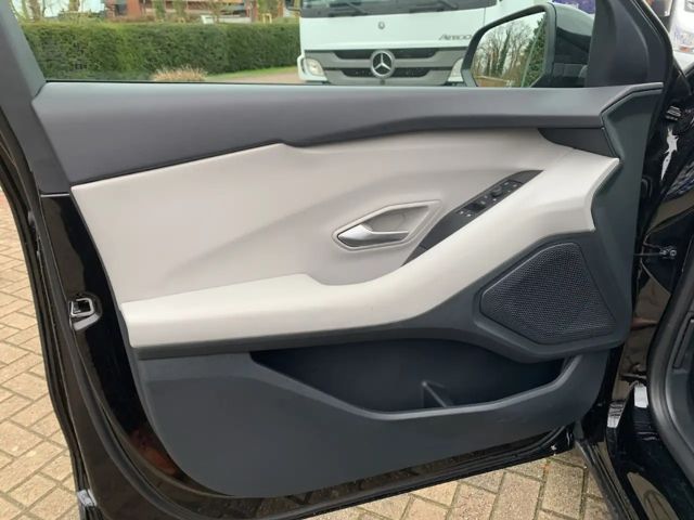 Ford Explorer Extended range RWD