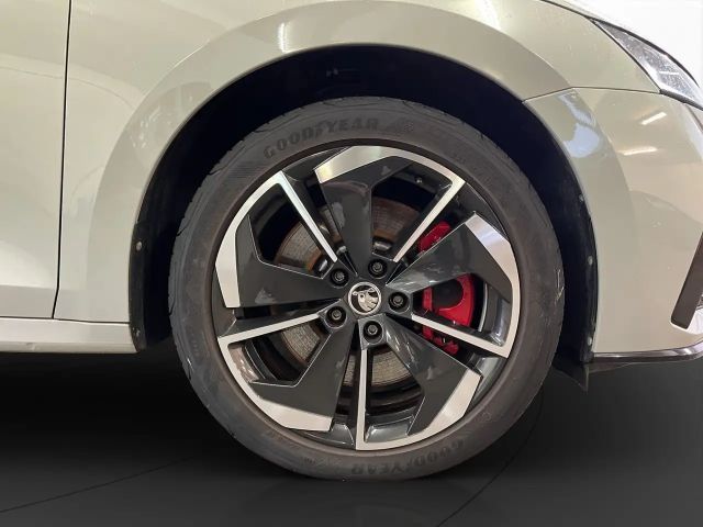 Skoda Octavia Combi RS iV