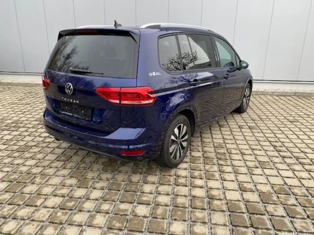 Volkswagen Touran 1.5 TSI DSG