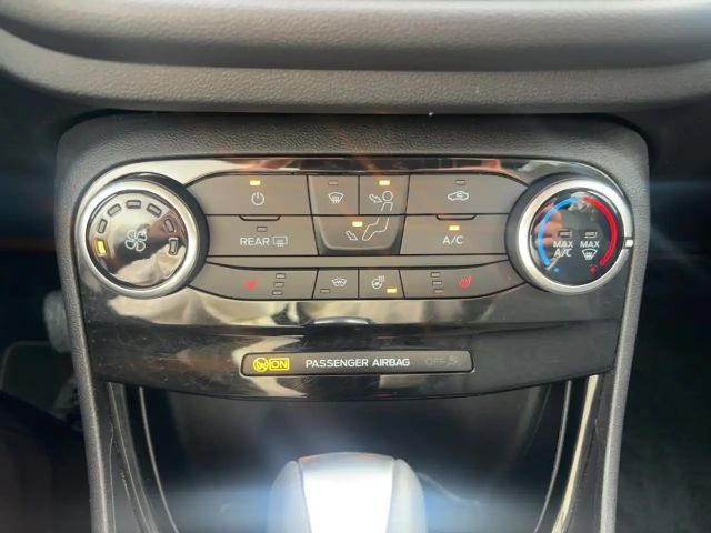 Ford Puma EcoBoost Titanium