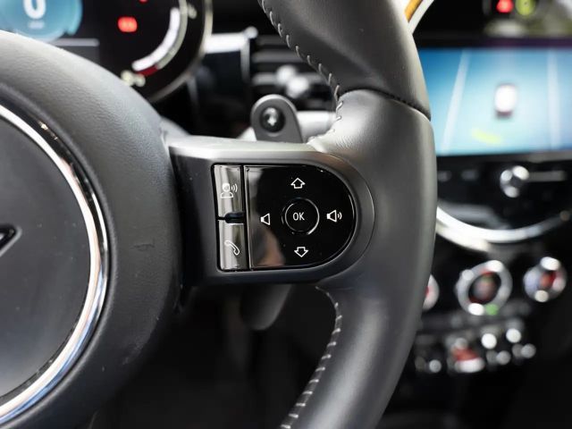 MINI Cooper S Classic Trim FACEL. LED NAVI SHZ PDC