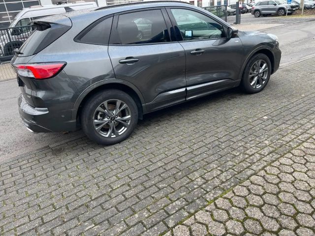 Ford Kuga Hybrid ST Line