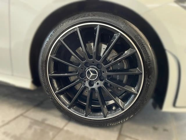 Mercedes-Benz CLA 200 AMG Line Shooting Brake