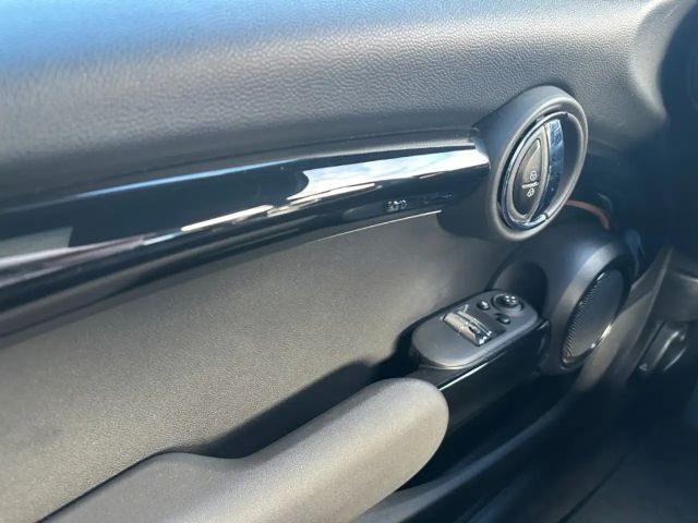 MINI Cooper JCW Trim *Bi-LED*Pano*Navi*CAM*SHZ*CarPlay*