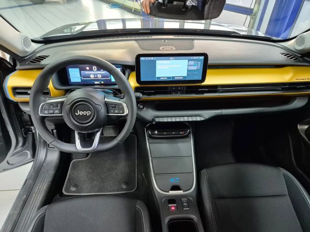 Jeep Avenger Full-Electric Summit