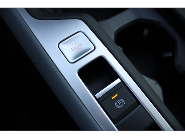 Volkswagen Passat 1.5 eTSI Business Variant