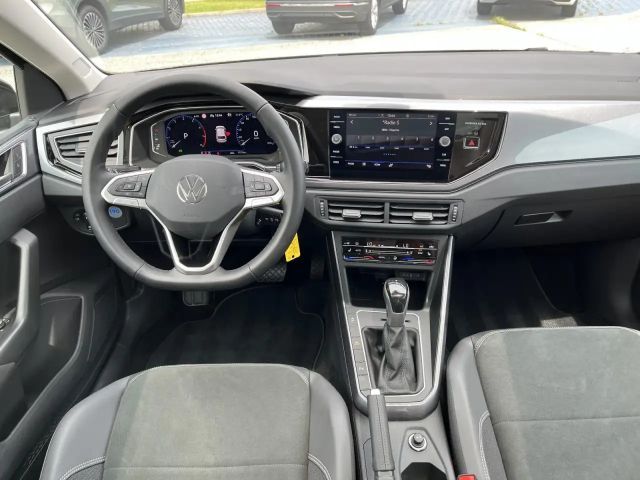 Volkswagen Polo 1.0 TSI DSG Style