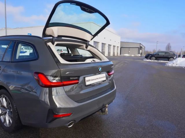BMW 320 320d Sport Line Touring xDrive