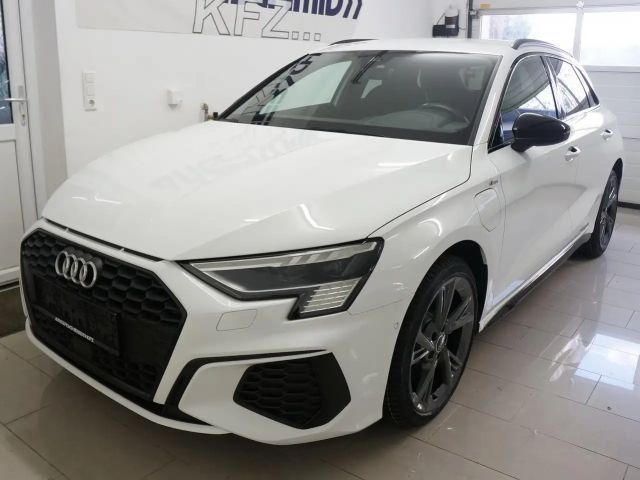 Audi A3 40 TFSI Hybride S-Line