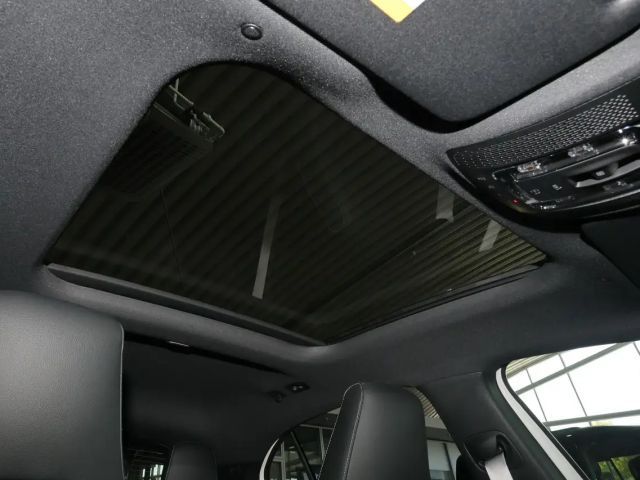 Mercedes-Benz A 180 AMG Line