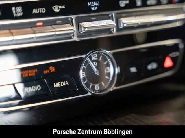 Mercedes-Benz G-Klasse -Modell Station 500 Final Edition White MULTIBEAM