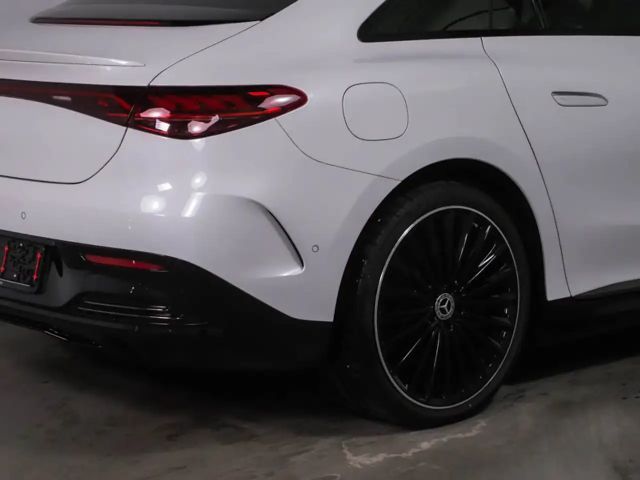 Mercedes-Benz EQE 300 AMG Line Sedan