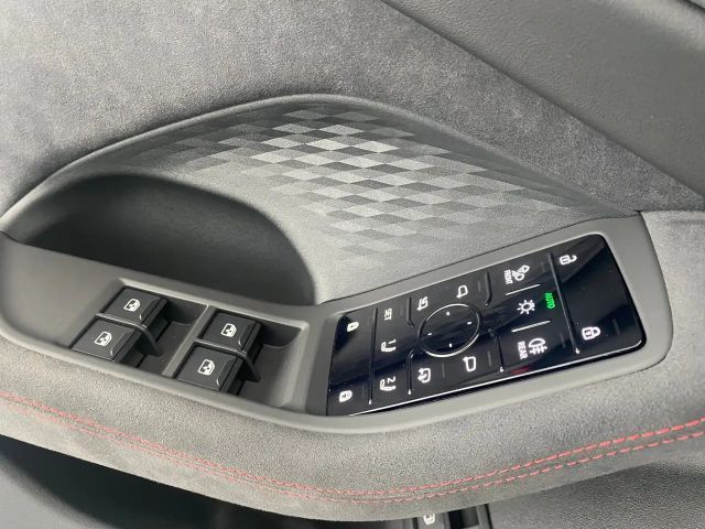 Audi A6 e-tron Quattro