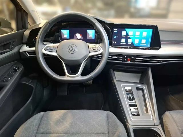 Volkswagen Golf 1.5 eTSI DSG Life