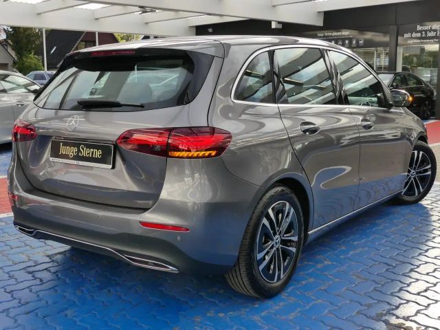 Mercedes-Benz B 180 Progressive