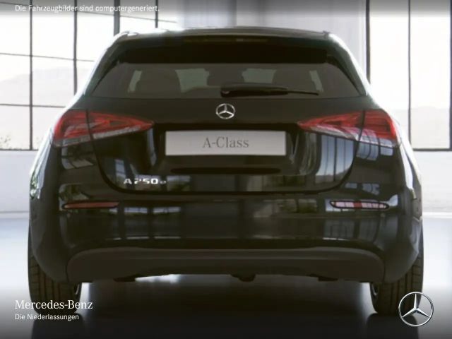 Mercedes-Benz A 250 A 250 e Style
