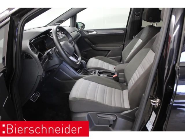 Volkswagen Touran 1.5 TSI DSG R-Line Style