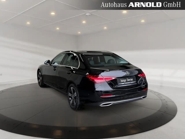 Mercedes-Benz C 180 AVANTGARDE Sedan