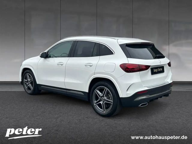 Mercedes-Benz GLA 220 4MATIC AMG Line GLA 220 d