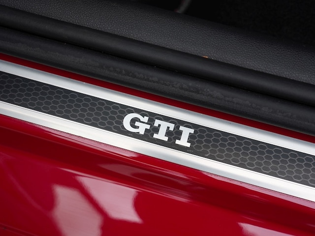 Volkswagen up! 1.0 TSI GTI