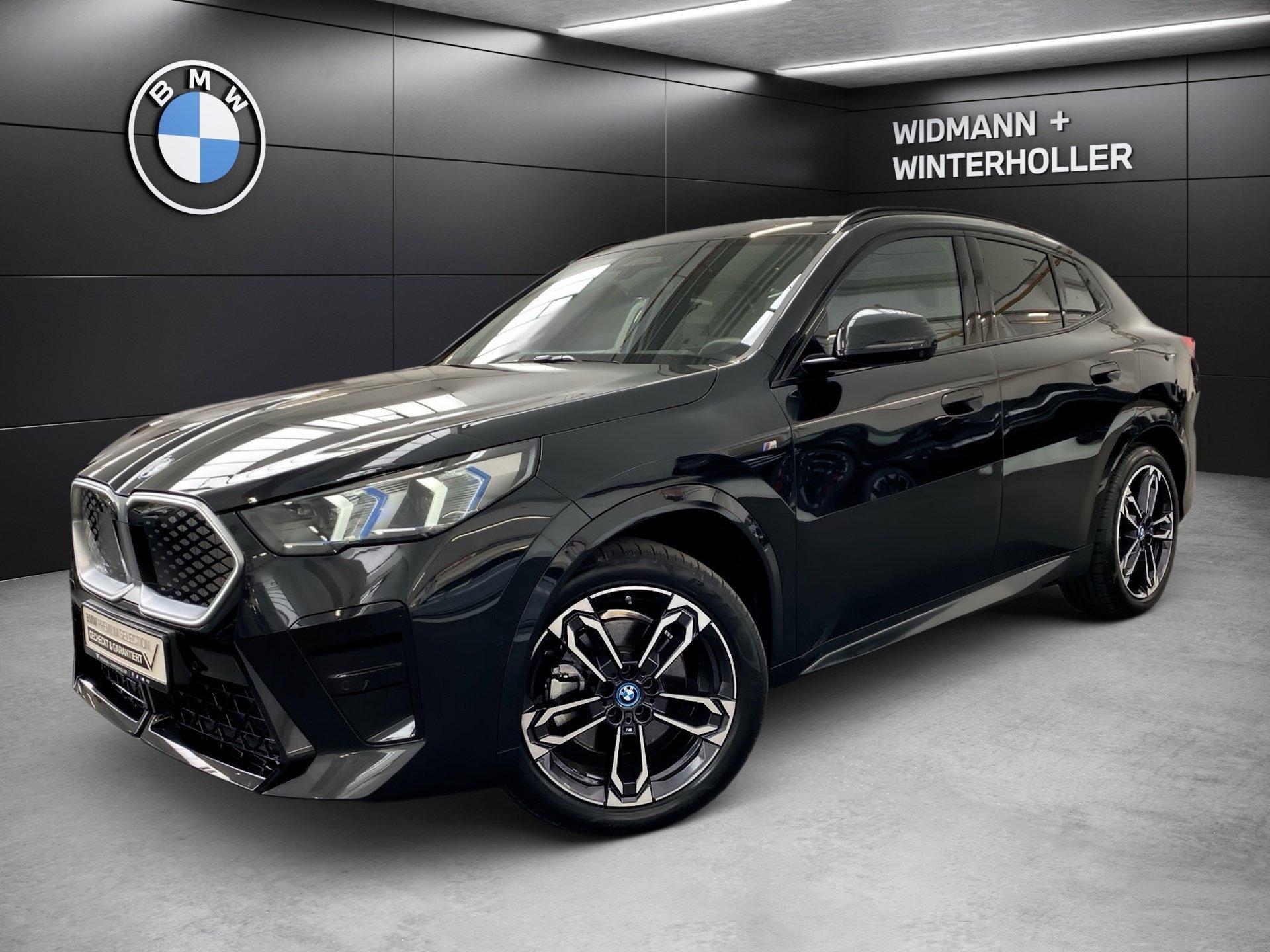 BMW iX2 xDrive30