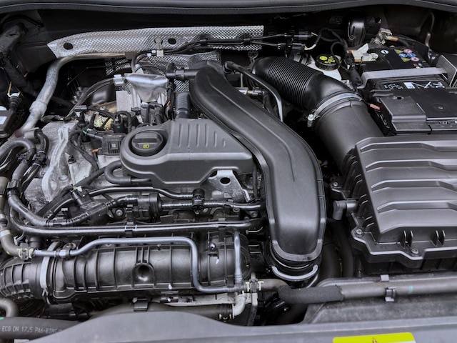 Volkswagen Tiguan 1.5 eTSI DSG IQ.Drive R-Line