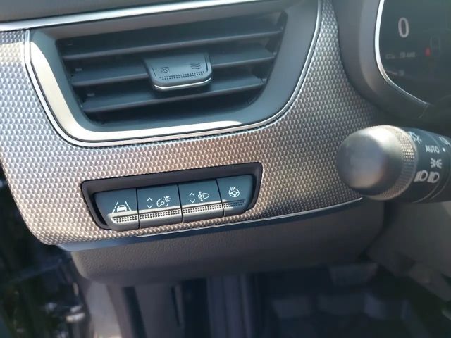 Renault Arkana E-Tech Intens