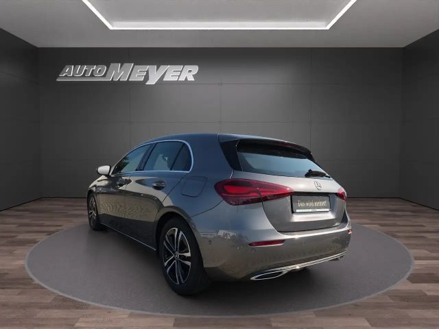 Mercedes-Benz A 200 Progressive