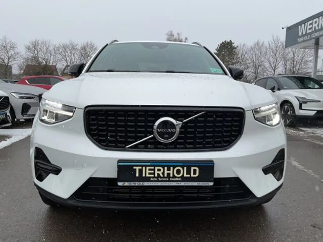 Volvo XC40 Dark Plus T4